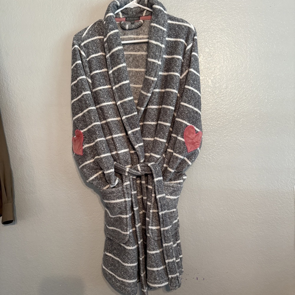 PJ Salvage Robe Womens XL Gray White Striped Shawl Collar Pink Heart Elbow Patch